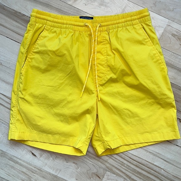 🥳🥳Host Pick🎉🎉 NWOT Banana Republic 6” Shorts​ - Picture 1 of 3